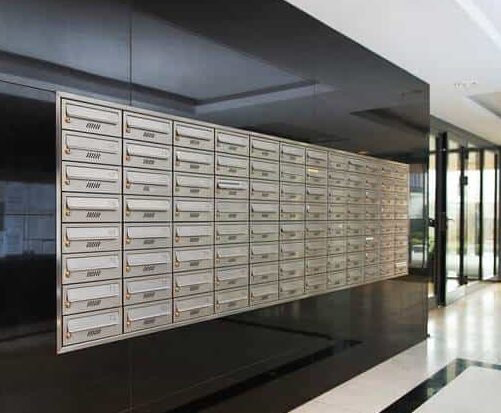 Skrzynki na listy przelotowe do wmurowania